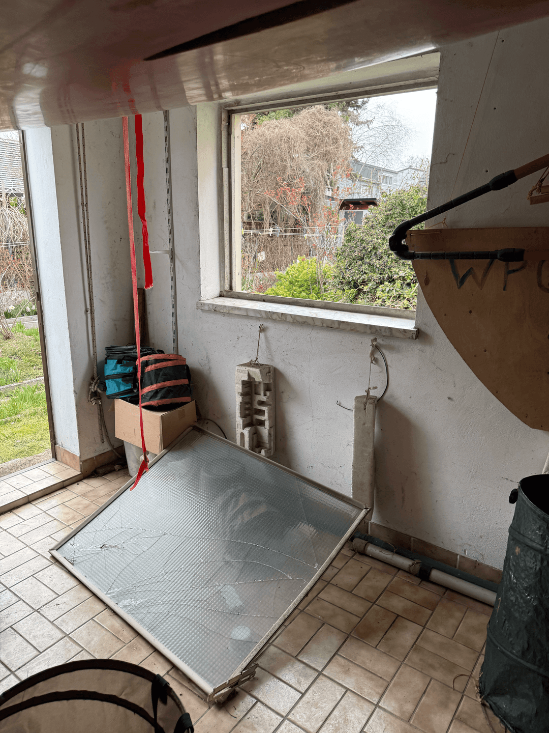 Sturmschaden am Fenster – Reparatur nach Sturm oder Einbruch in Wels und Umgebung